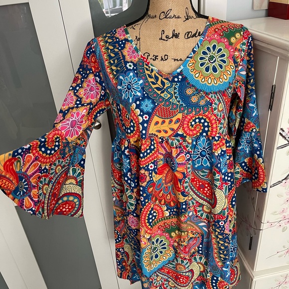 NWOT Beautiful Tunic - Picture 1 of 4